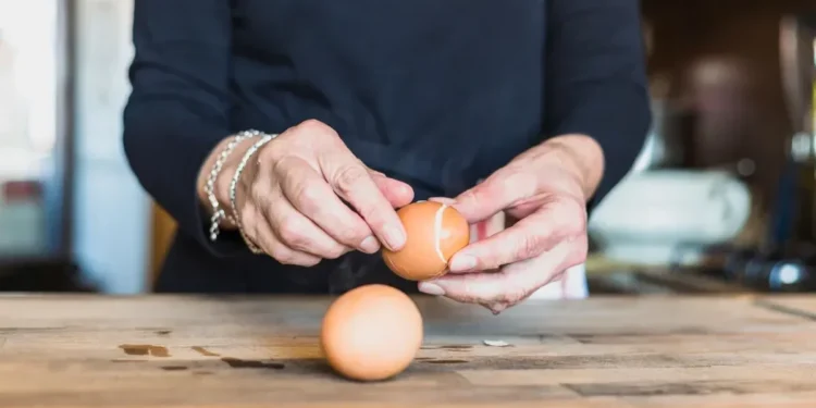 Ovo de novo? Estudo livra alimento da culpa pelo colesterol ruim