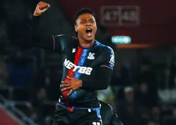 Matheus França comemora gol do Crystal Palace contra o Southampton • Reprodução/ X@CPFC