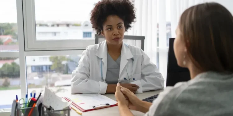 Falência ovariana pode ser consequência dos tratamentos contra o câncer  • Freepik