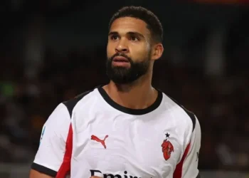 Ruben Loftus-Cheek, jogador inglês do Milan • Reprodução/X/@acmilan