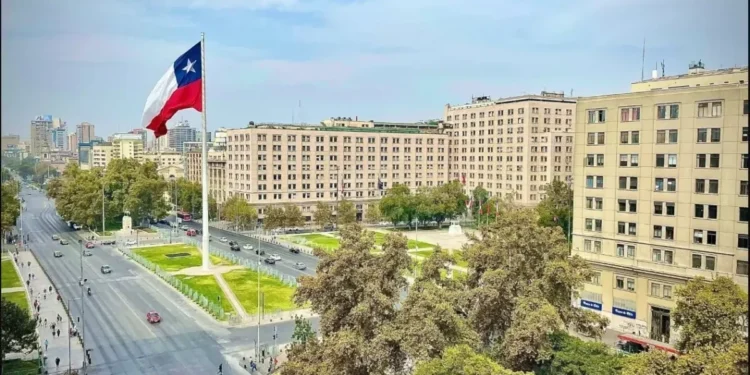 Vista de Santiago, capital do Chile • Unsplash/Thomas Griggs