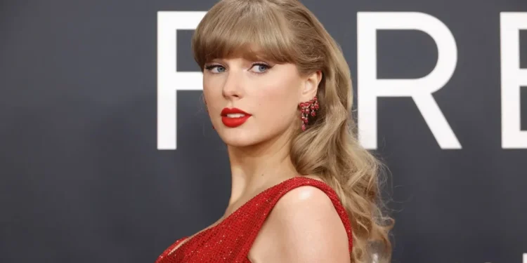 Taylor Swift no Grammy 2025 • Frazer Harrison/Getty Images