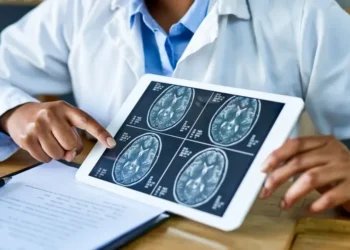 Os tipos de tumores cerebrais mais comuns são os gliomas e os meningiomas • Charday Penn/GettyImages