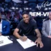 Corinthians anuncia o atacante Vitinho, ex-Flamengo