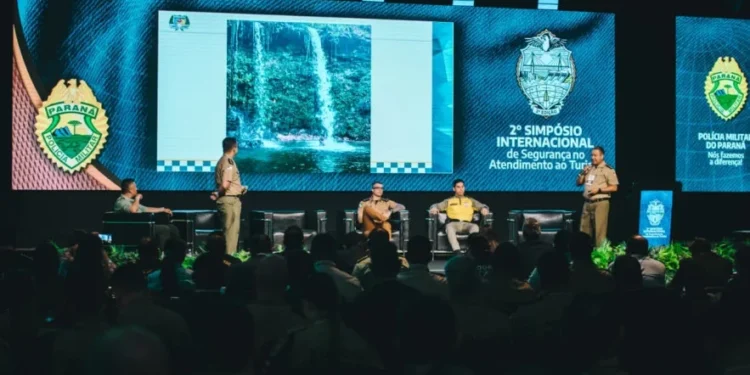 Polícia Militar do Tocantins participa de simpósio internacional sobre segurança no atendimento ao turista em Foz do Iguaçu (PR)