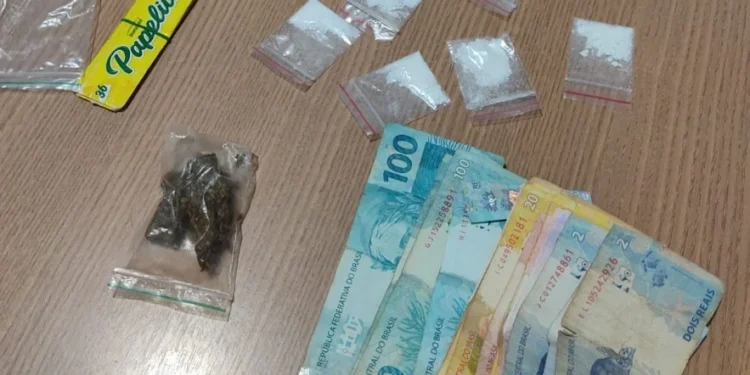 PMTO prende homem de 27 anos por tráfico de drogas em Monte Santo; suspeito já possuía diversas passagens criminais. - Foto: Ascom PMTO
