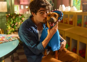 “Caramelo”, com Rafa Vitti e cãozinho Amendoim, ganha primeiro trailer
