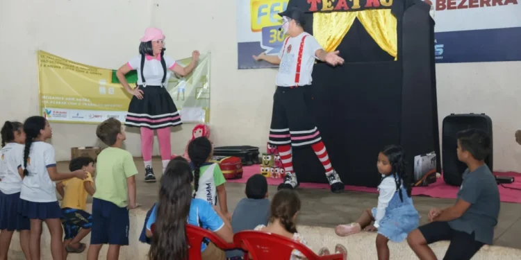 Campanha Criança Segura e Feliz leva mensagem contra trabalho infantil à Feira da 304 Sul em Palmas