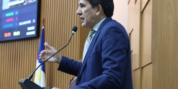 Geo volta a cobrar o PCCR da Educação e a prorrogação do concurso da SEDUC 2023