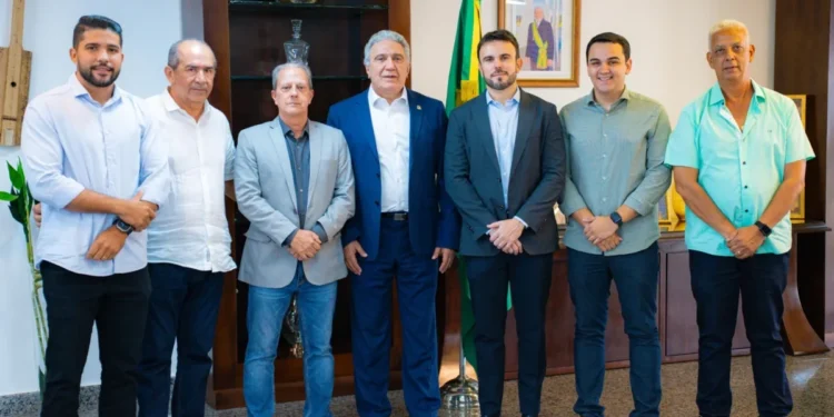 Governador Laurez Moreira garante manutenção dos serviços de anestesia após acordo firmado com cooperativa da classe