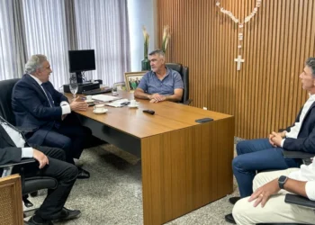 O governador em exercício Laurez Moreira destacou a importância do diálogo entre os poderes Executivo e Legislativo para avanços em pautas de interesse da população - Lauane dos Santos/Aleto