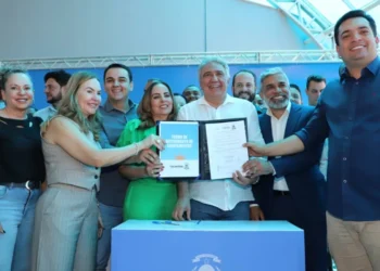 Governador Laurez Moreira assina Ordem de Serviço para retomada de uma das mais aguardadas estruturas de saúde do Tocantins - Crédito: Aldemar Ribeiro/Governo do Tocantins