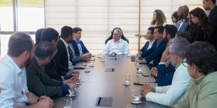 Governador em exercício Laurez Moreira recebe prefeito de Recife, João Campos, para intercâmbio federativo e troca de boas práticas em gestão pública