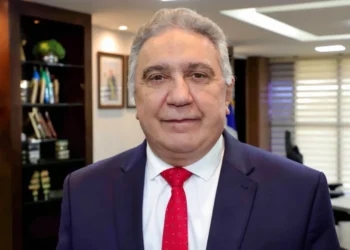 Governador do Tocantins, Laurez Moreira, participa nesta terça-feira, 16, às 18 horas, da solenidade de Passagem de Comando da PM (Crédito foto: Aldemar Ribeiro/Governo do Tocantins)