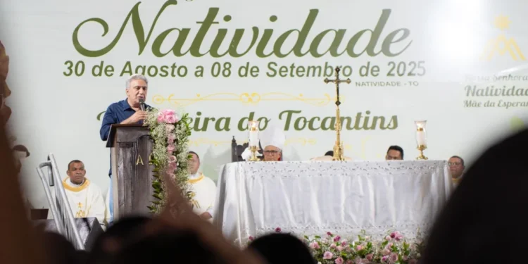 Governador em exercício Laurez Moreira participa de missa solene em Natividade na celebração da padroeira do Tocantins