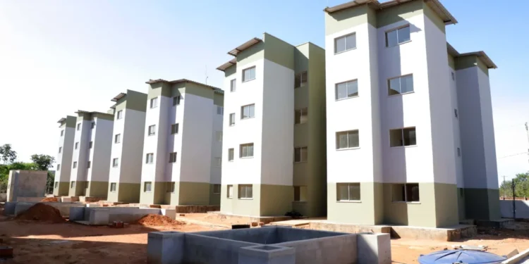 Governo do Tocantins regulamenta programa estadual de habitação TO em Casa
