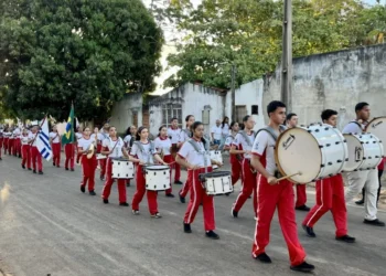 Ensaio dos estudantes do Colégio Esportivo Cívico-Militar Santa Rita de Cássia - Foto: Seduc/Governo do Tocantins
