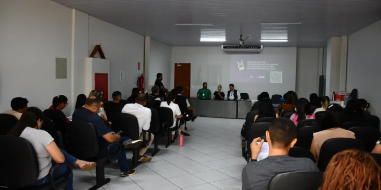 Caravana Vida de Mulher leva serviços de saúde, orientação e capacitação a Porto Nacional