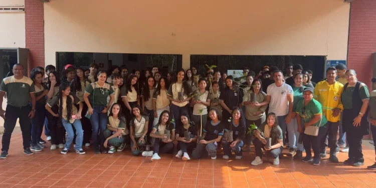 Parque Estadual do Cantão, recebe visita de estudantes da cidade de Santana do Araguaia-PA - Foto: Naturatins/Governo do Tocantins