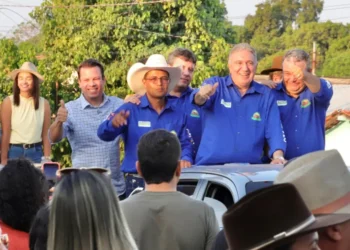 Governador Laurez Moreira marcou presença na Cavalgada de Cristalândia, celebrando as tradições tocantinenses - Marcio Vieira/Governo do Tocantins