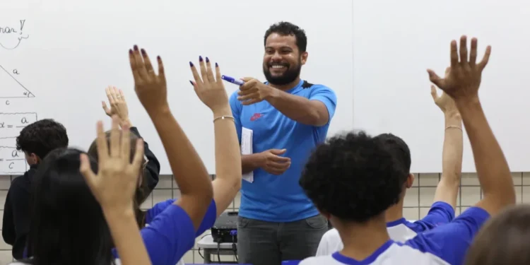 TO no Enem 2025: Governo do Tocantins proporciona aulas preparatórias para estudantes que buscam o ingresso no ensino superior