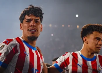 Capitão do Palmeiras, Gómez lidera Paraguai e se emociona com vaga na Copa