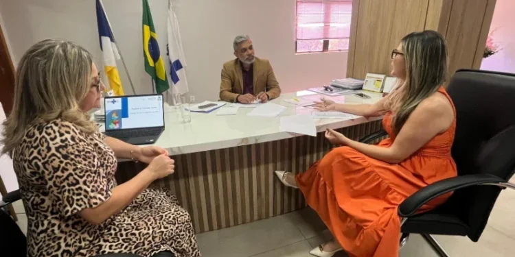 Governador em exercício Laurez Moreira nomeia Vânio Rodrigues como secretário da Saúde