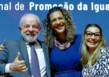 Lula exalta avanço de negros em programas sociais e no acesso à educação