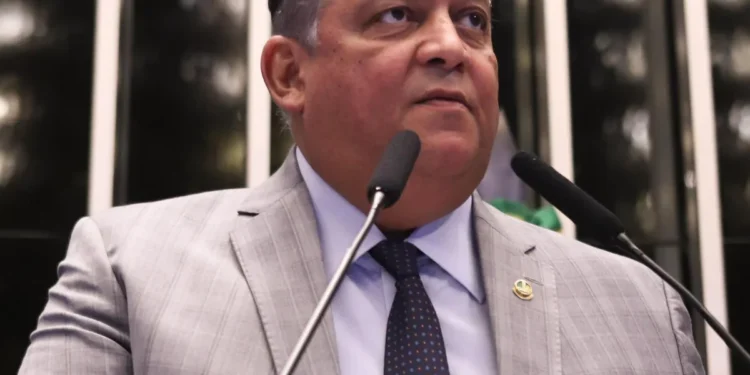Projeto de Eduardo Gomes resgata casas inacabadas do Minha Casa, Minha Vida e beneficia milhares de famílias no Tocantins e no país