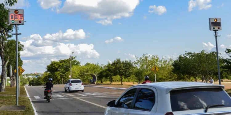 Prefeitura de Palmas permite pagamento de multas de trânsito pendentes com cartão de crédito