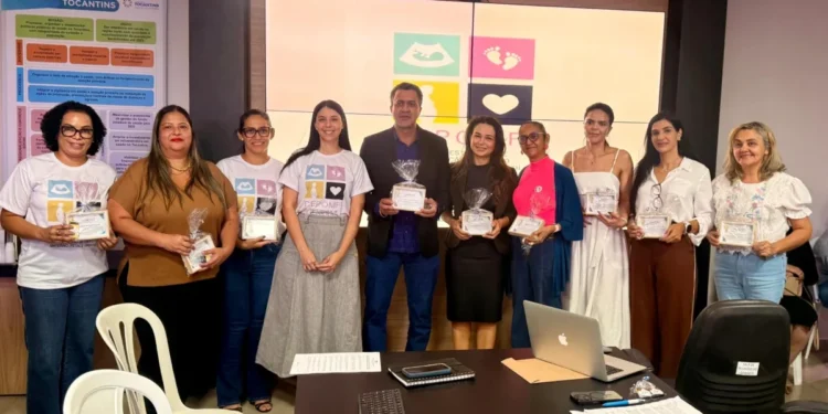 Deputado Luciano Oliveira é homenageado por autoria da Lei da Maternidade Segura no Tocantins