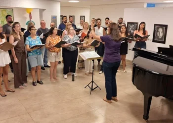 Registro de ensaio de cantores que fazem parte do Coral Municipal de Palmas – Foto Marcus Mesquita FCP