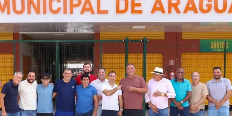 Senador Eduardo Gomes acompanha obras e destaca inauguração do novo Mercado Municipal de Araguaína na próxima segunda-feira