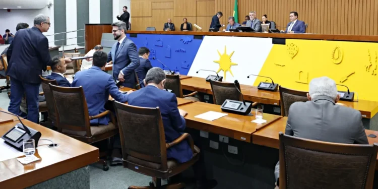 Projeto que revisa taxa de fiscalização de minerais vai para CCJ daAleto