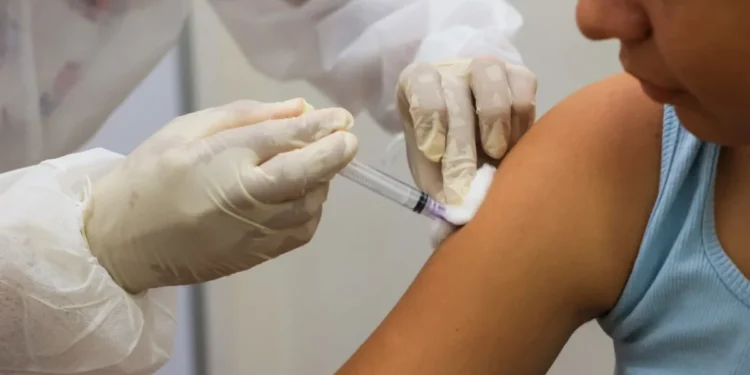 Saúde de Palmas intensifica vacinação de adolescentes de 15 a 19 anos contra a HPV