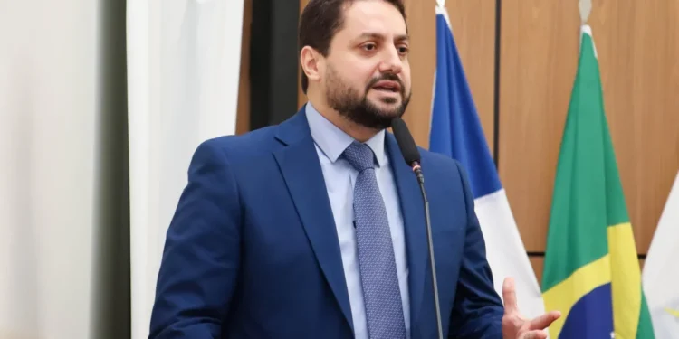 Matérias do vereador Dr. Vinicius Pires são destaques nas sessões da câmara palmense