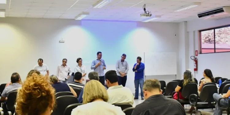 Adapec promove treinamento sobre a ferramenta de Avaliação da Qualidade e Aperfeiçoamento dos Serviços Veterinários
