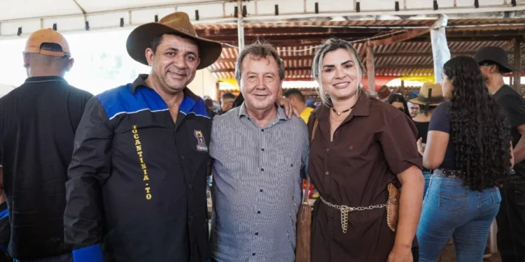 8ª Cavalgada da Palminha reúne multidão e reforça compromisso do Prefeito João Alberto com a comunidade