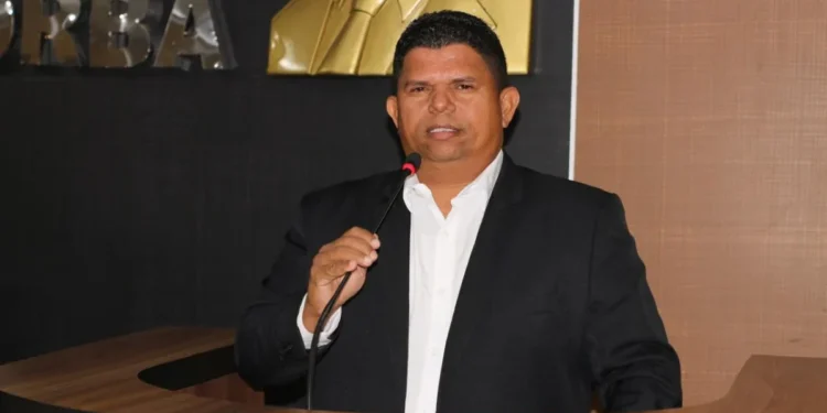 Em pronunciamento forte, vereadora Maria Bala aponta para gestão de Miracema