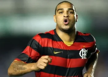 Adriano fala sobre Copa do Mundo de 2010: “Não estava preparado para jogar”