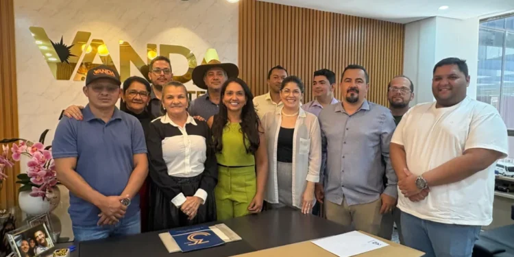 Lideranças de Lajeado visitam deputada Vanda Monteiro na Assembleia Legislativa