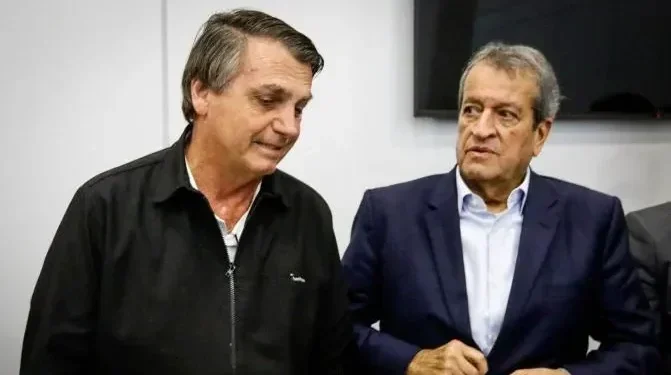 Bolsonaro pede acesso livre para visitas de Valdemar e parlamentares do PL
