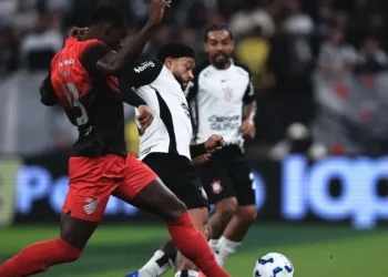 Corinthians divulga relacionados para jogo contra Fluminense com desfalques