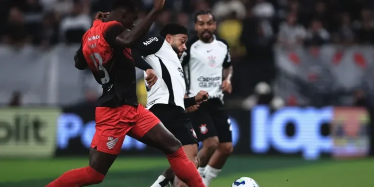 Corinthians divulga relacionados para jogo contra Fluminense com desfalques