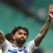 Gabigol marca golaço no fim, e Cruzeiro vence o Bahia pelo Brasileirão