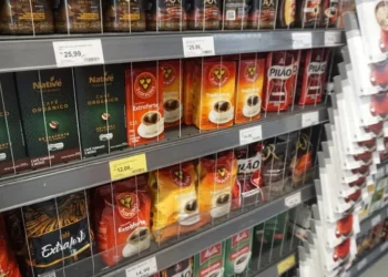 Tarifaço deixa carne e café mais baratos no varejo brasileiro, diz pesquisa
