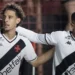 Vasco vence Sport e deixa zona de rebaixamento do Brasileirão