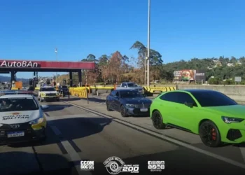 O teste de alcoolemia dos motoristas deu negativo.  • PMESP