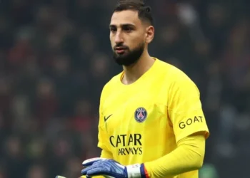 Gianluigi Donnarumma, cria da base milanista, hoje defende o Paris Saint-Germain • Marco Luzzani/Getty Images