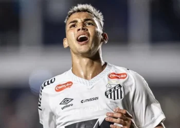 Deivid Washington em passagem apagada pelo Santos • Reprodução/Instagram/@deividwashington_